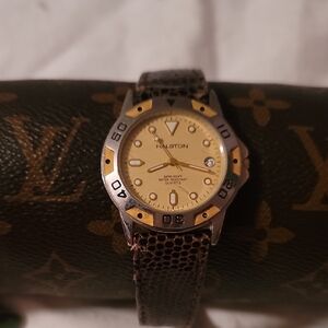 Vintage Mens Halston 241-Y142 Watch Lizard Band Silvertone Case Date Window At 3